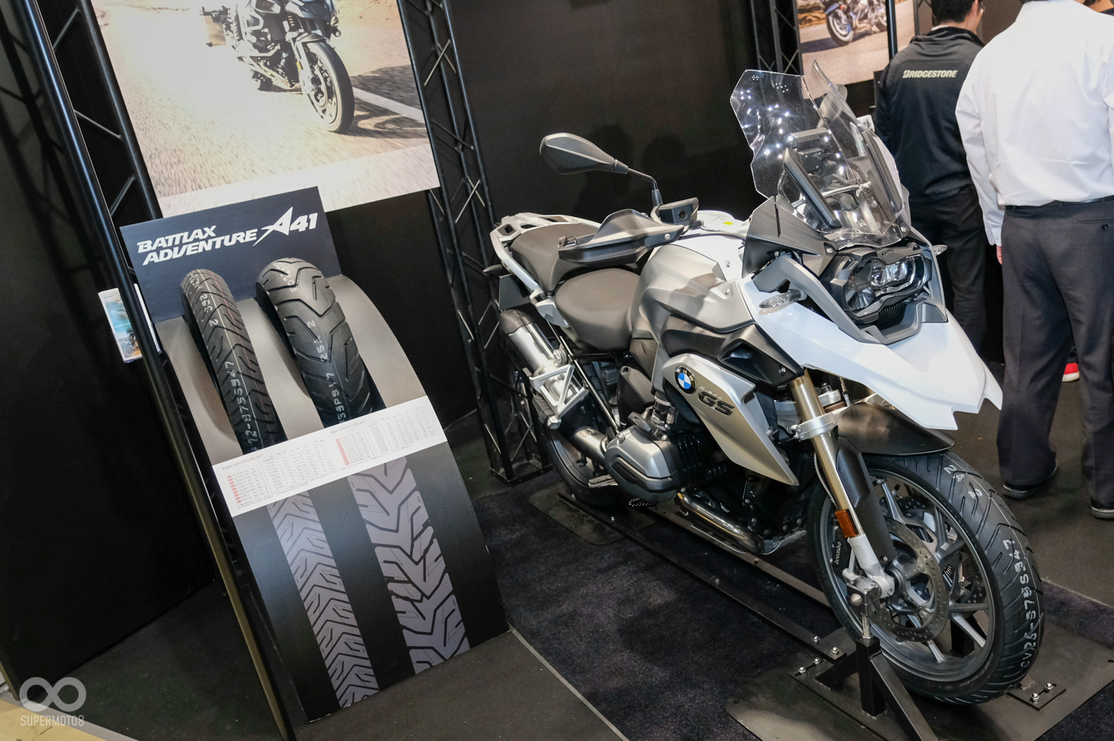 各大輪胎廠當然不會錯過這個大好機會