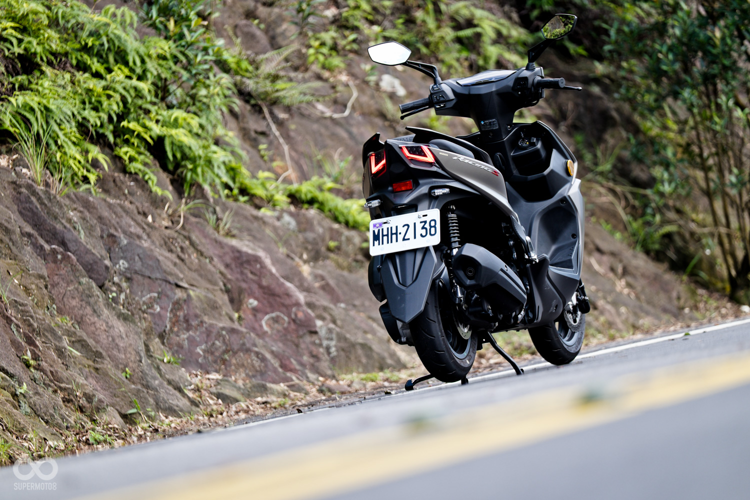 RacingS實車並不大台,與前代相比停車壓力減輕不少