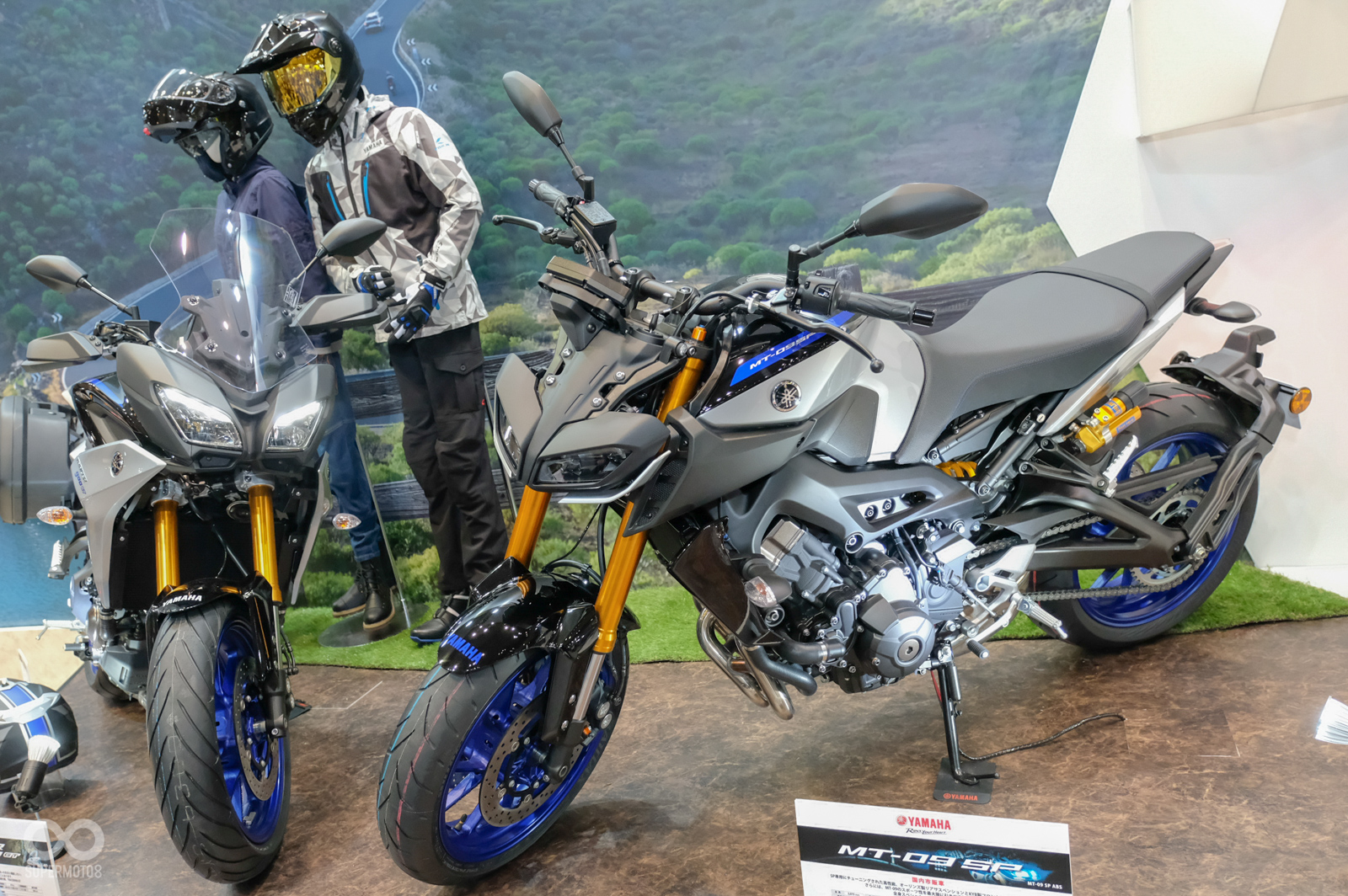 MT-09 Tracer則是發表小改款車型,並更名為Tracer 900