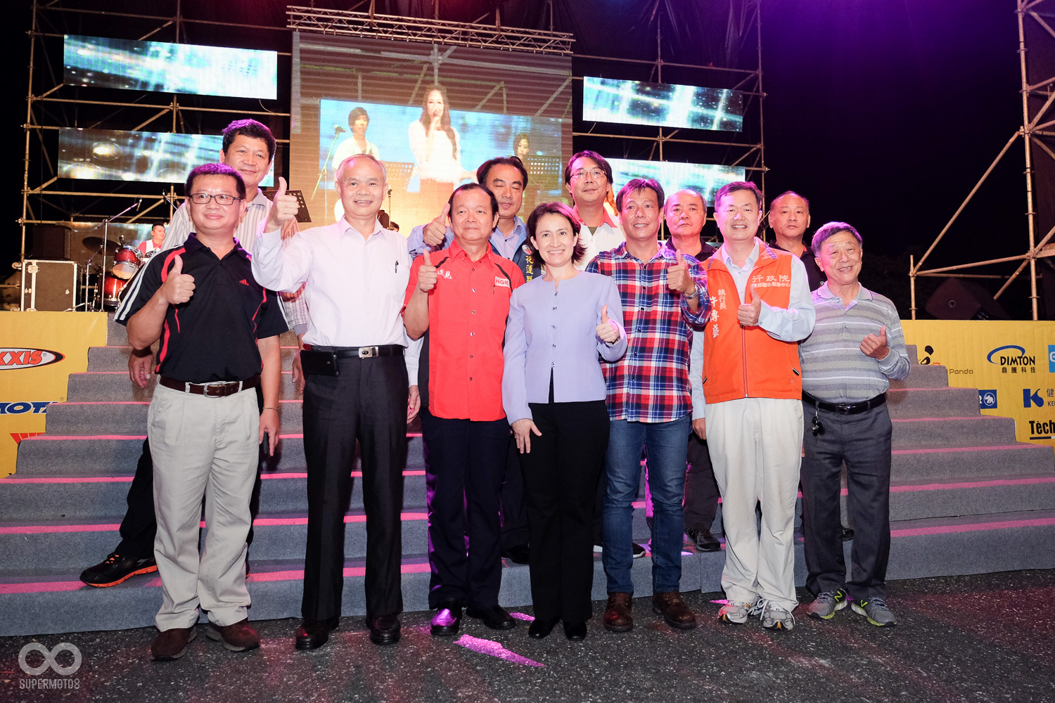 參與光大重車大會師的長官們一起合照留影