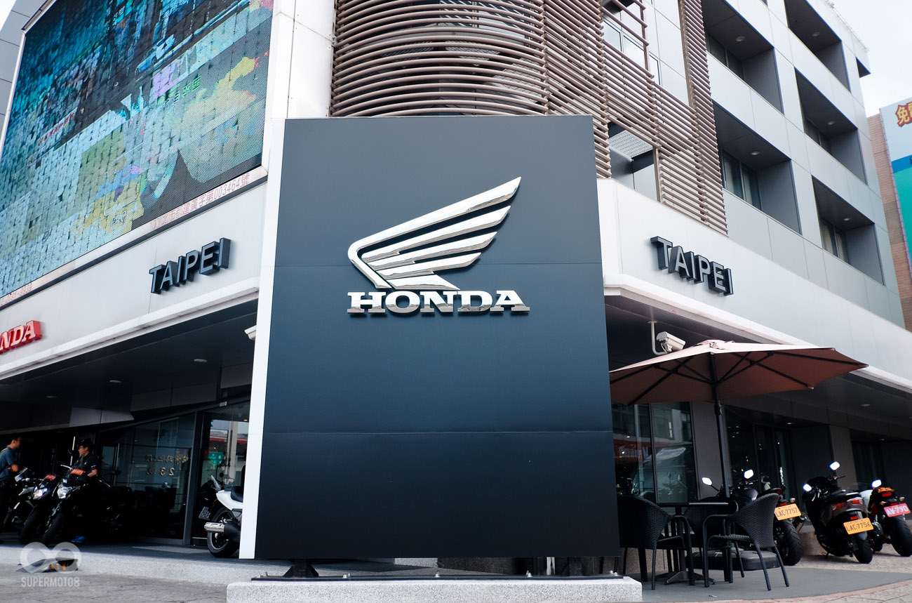 內湖HONDA旗艦店，外觀氣勢非凡