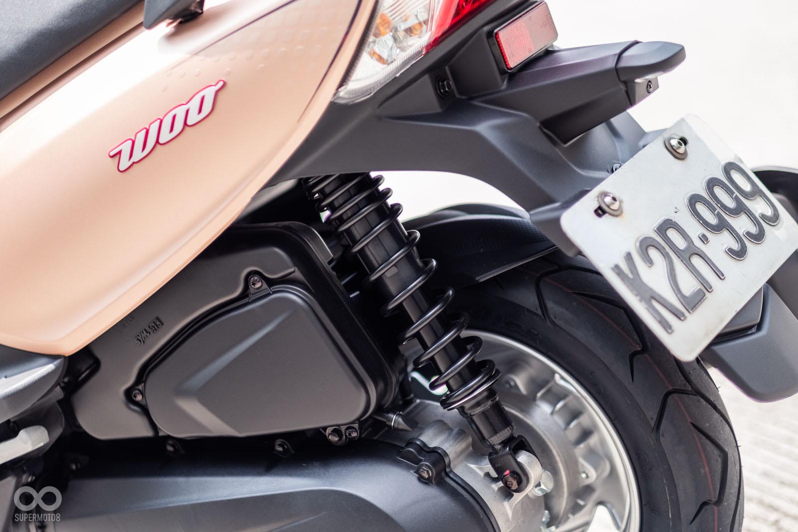 後避震為單槍式