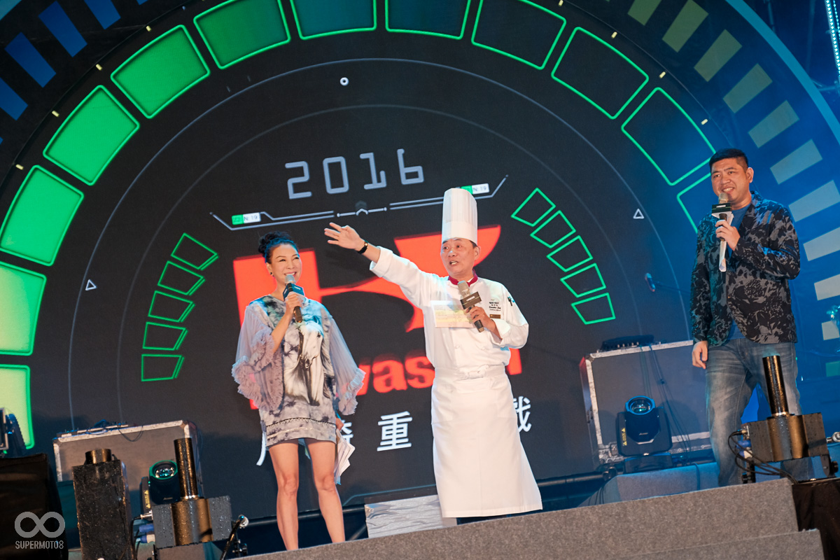 福容飯店行政主廚阿基師也到場祝賀，上菜啦