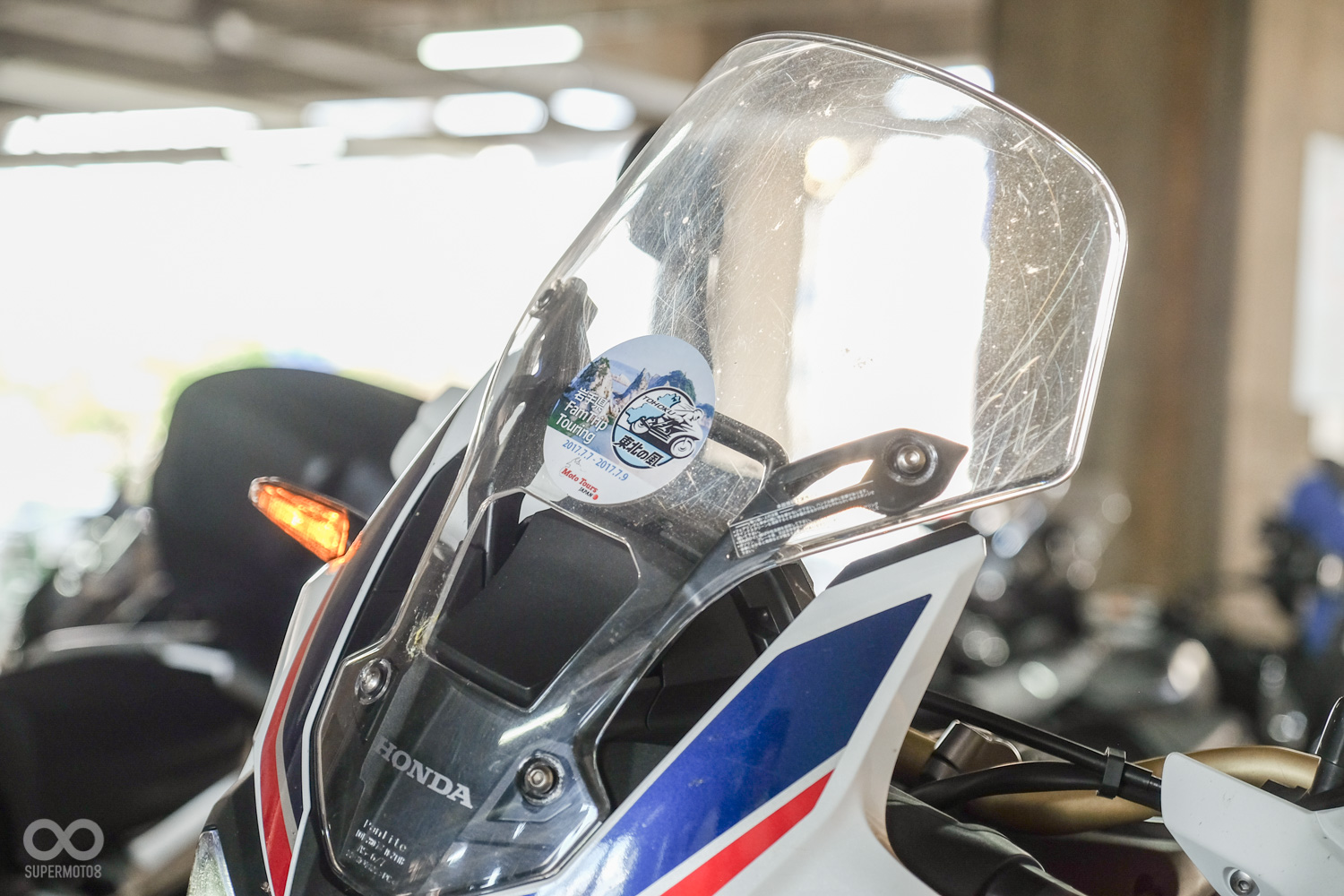 風鏡的保護性普通，只能簡單地減少風壓