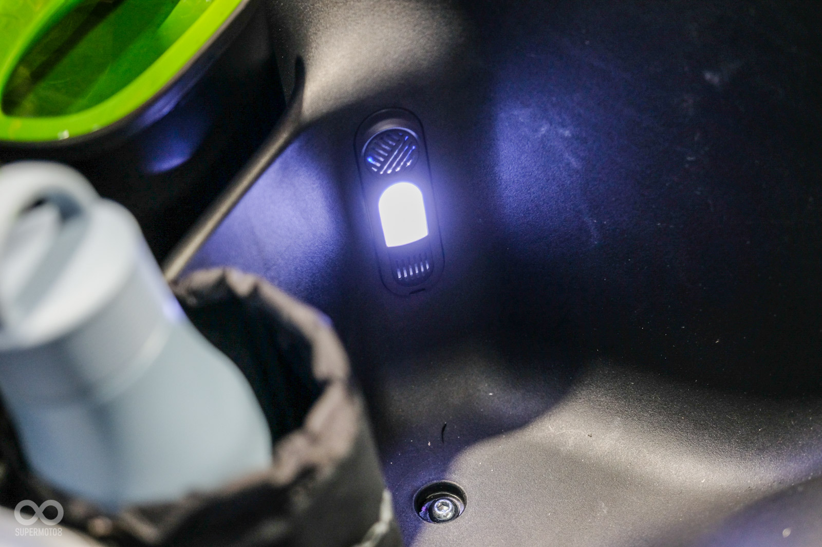 車廂內可選配UV光觸媒循環機