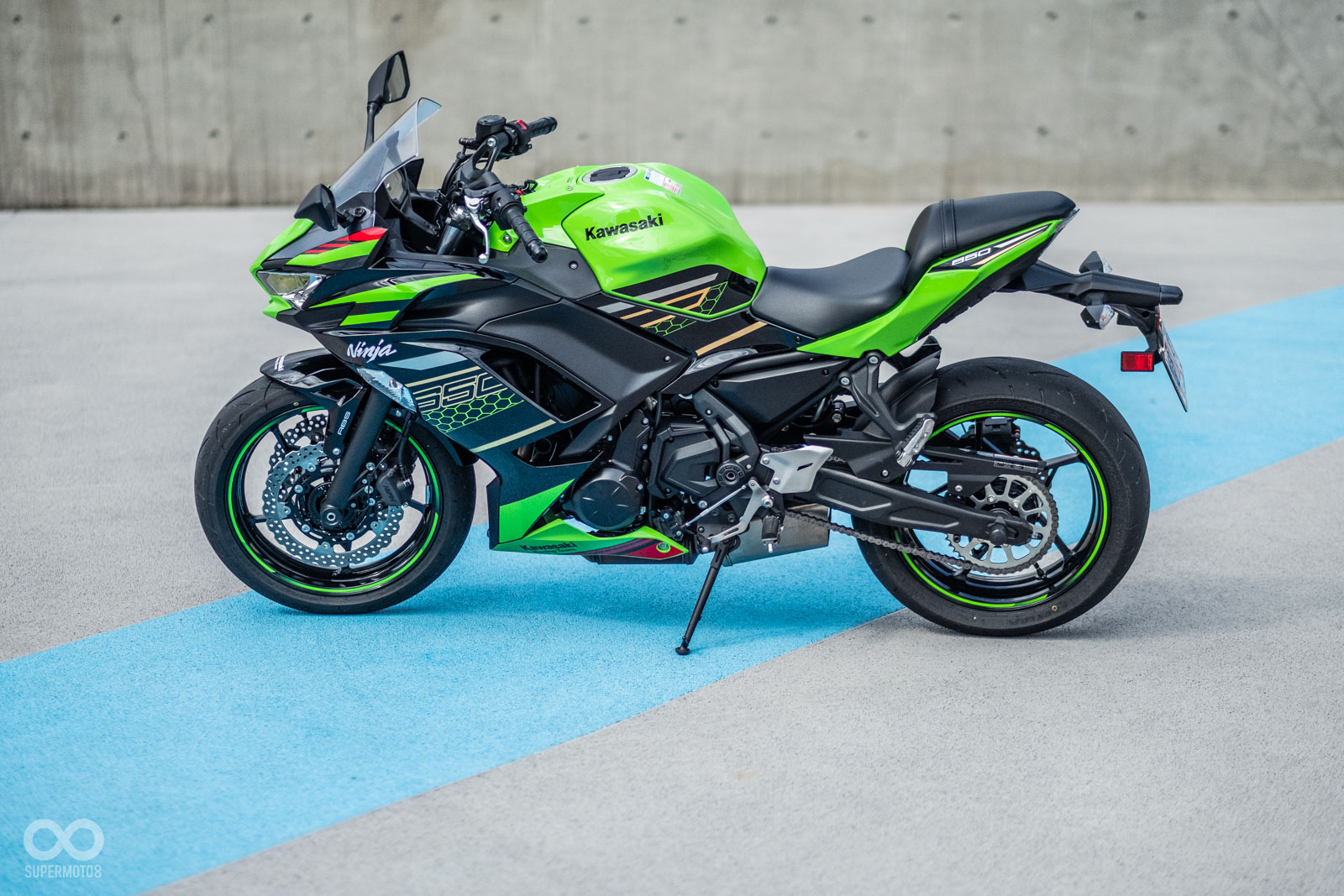 現行NINJA 650經過大幅度升級,車架獲得重新設計