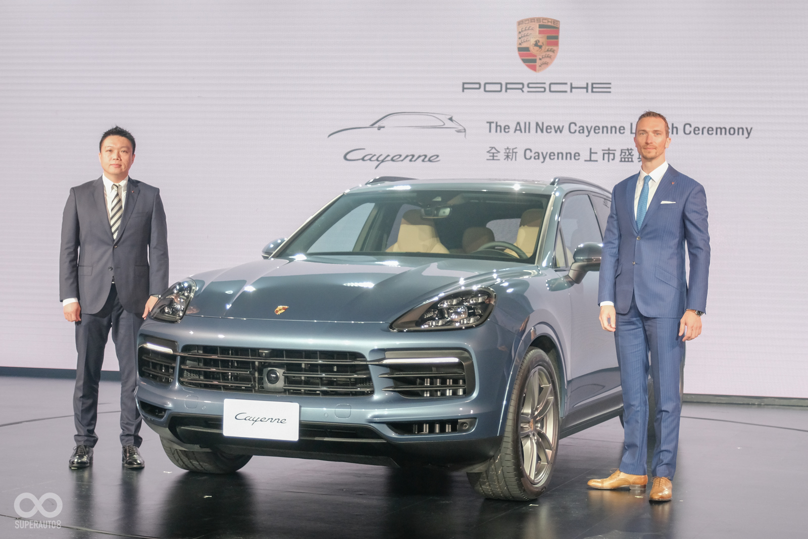 由台灣保時捷 總裁 Martin Limpert親自為大家介紹全新Porsche Cayenne