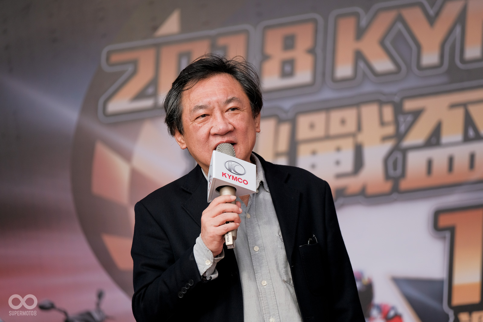 主辦單位 摩托車雜誌陳社長上台致詞