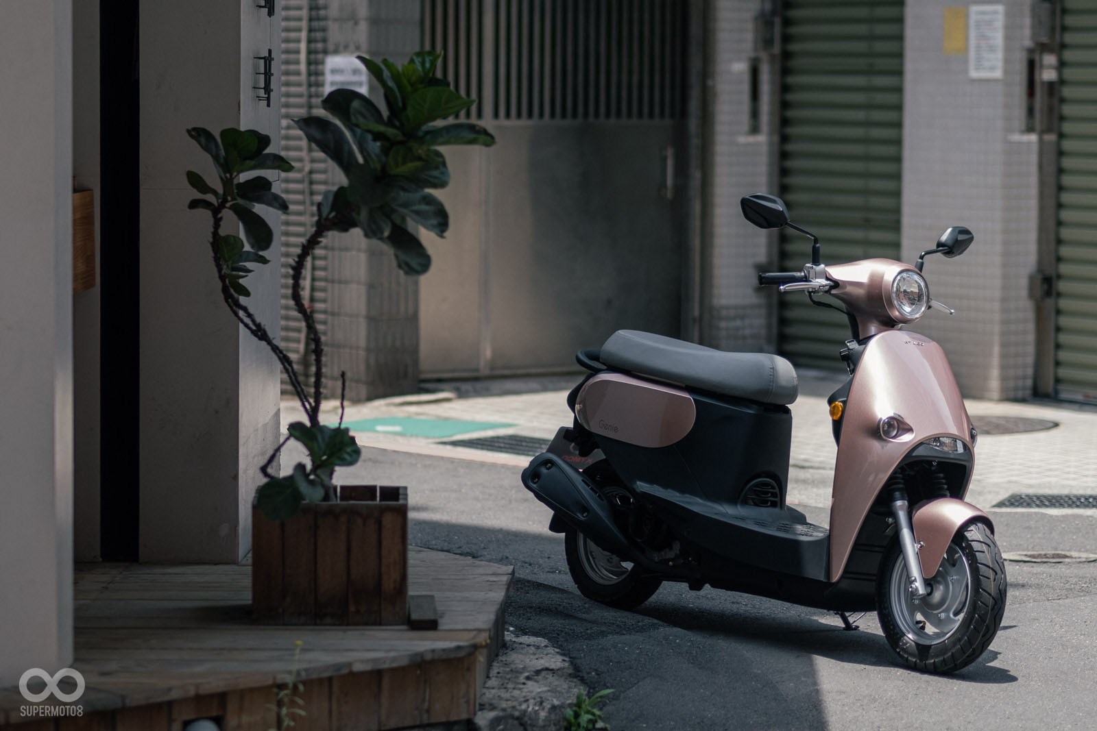 9.11PS的馬力配上61.6KM/L的超省油耗表現，讓KYMCO GENIE 115成為都市通勤的絕佳夥伴