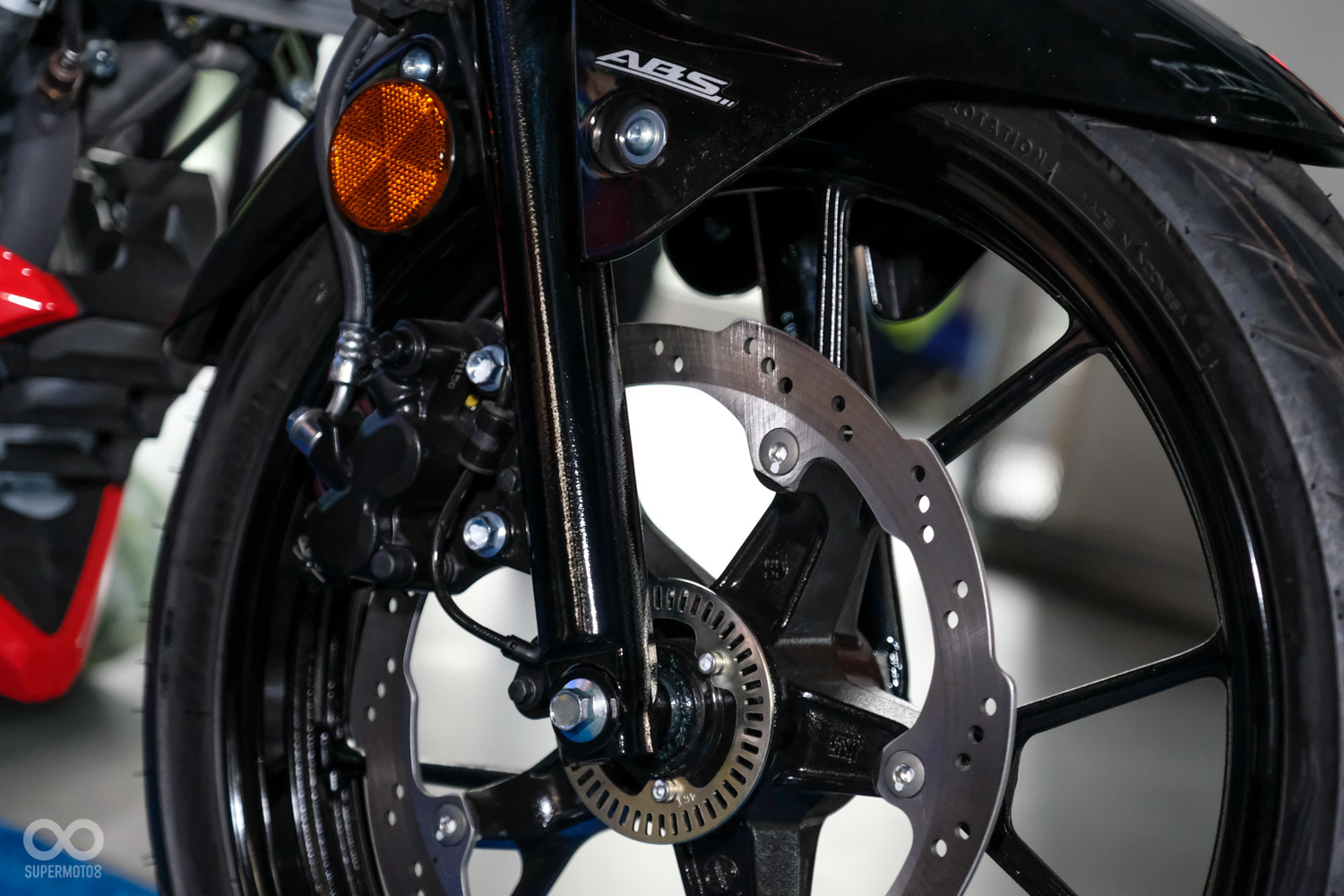 台灣特規獨有的ABS防鎖死煞車系統