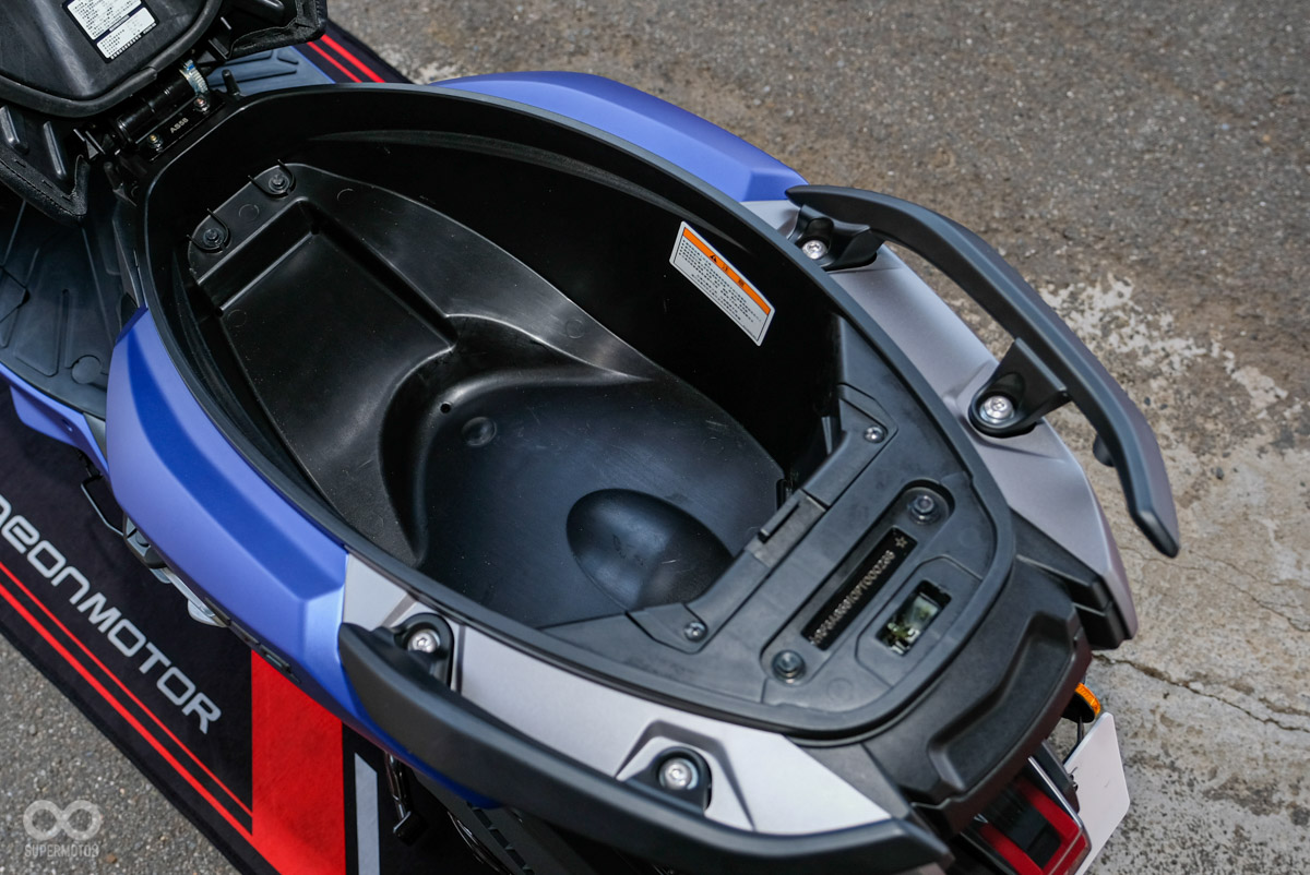 寬大的車廂空間非常好利用