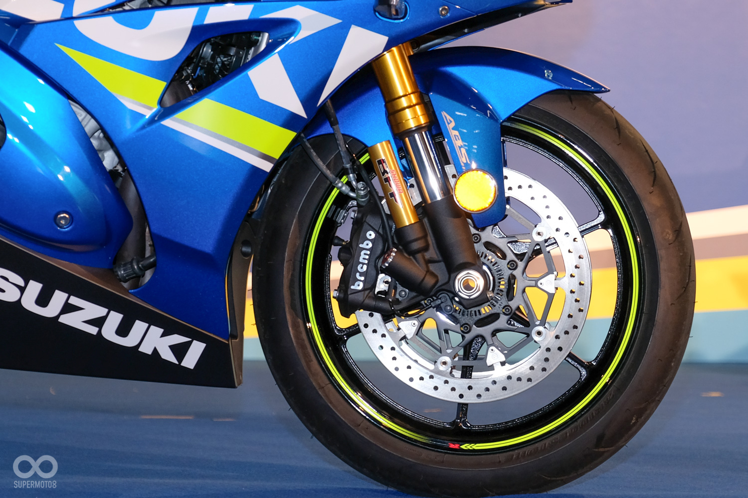 GSX-R1000R前懸吊系統採用SHOWA最新科技頂級的BFF前叉