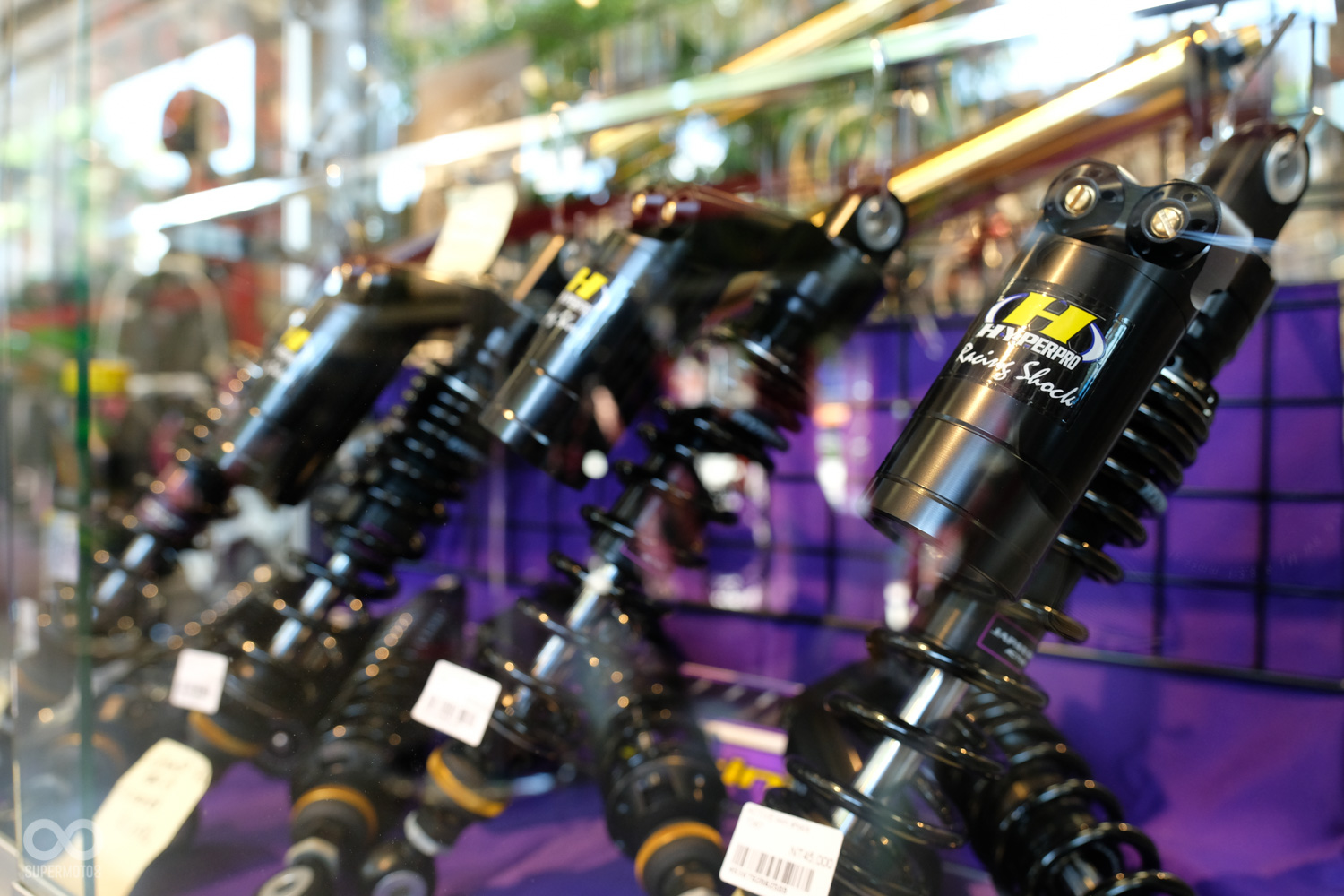 雖然名氣不如金筷子,但HYPERPRO在國外可是頗具盛名的改裝品