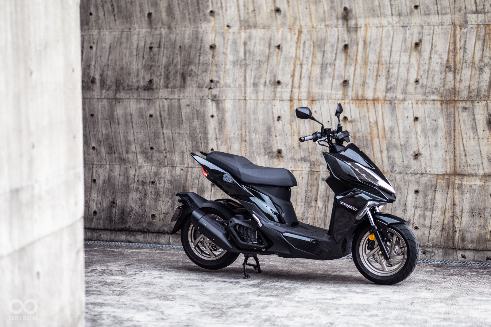 DRG 158不論從正面或側面看來都非常富有肌肉層次感