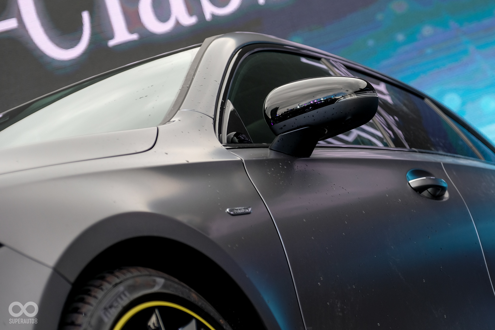 後照鏡移至車門腰線上方,整體造型更加俐落