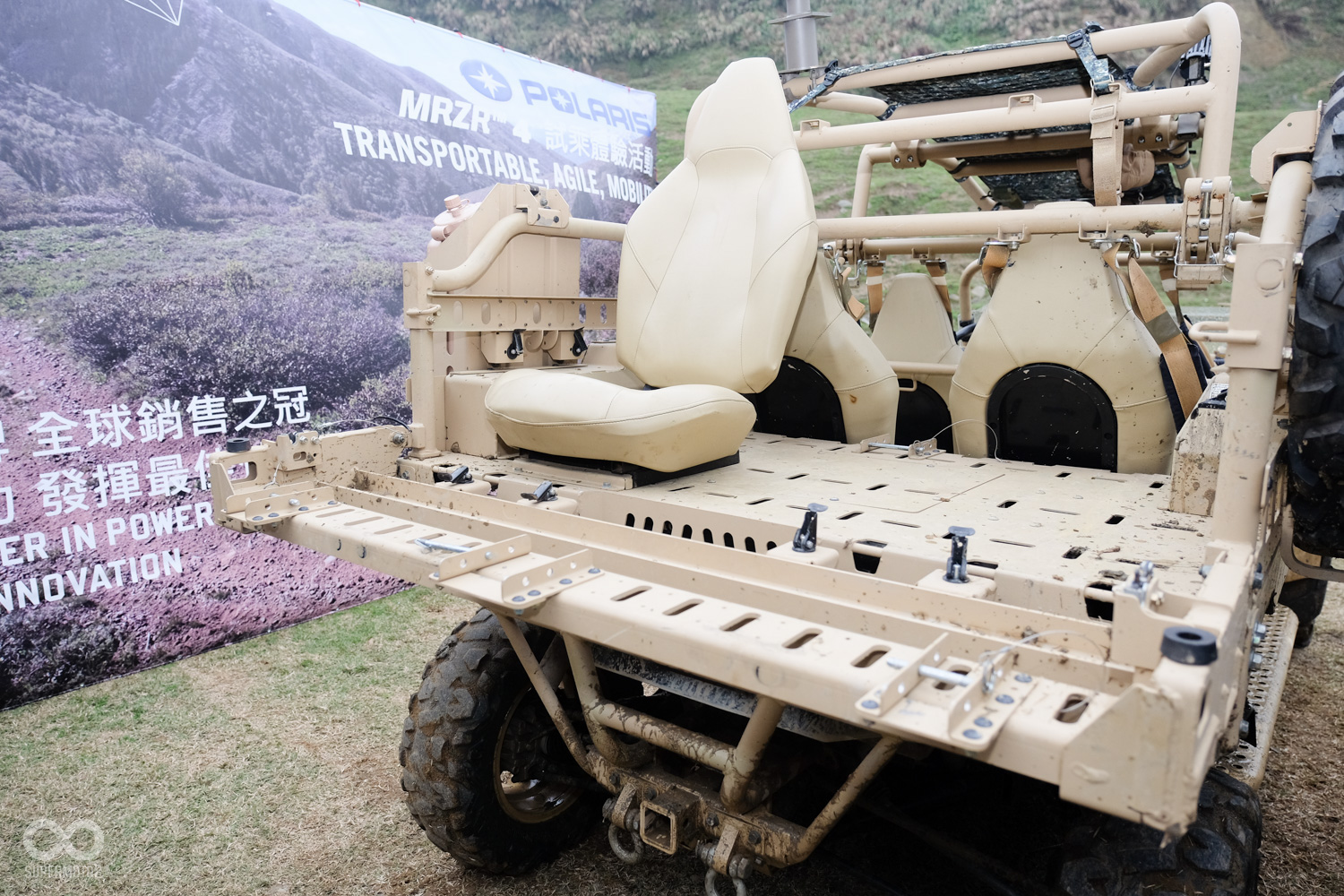 配置也相當靈活,甚至可以將座椅加裝到六張,大幅提升載運人數