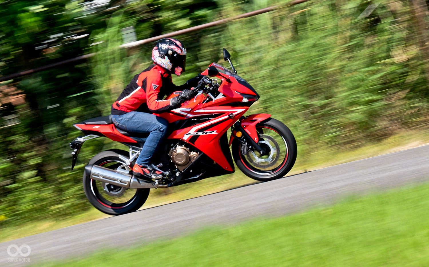 在一般道路中，快速的動力反應反而能減少面對危險路況的時間