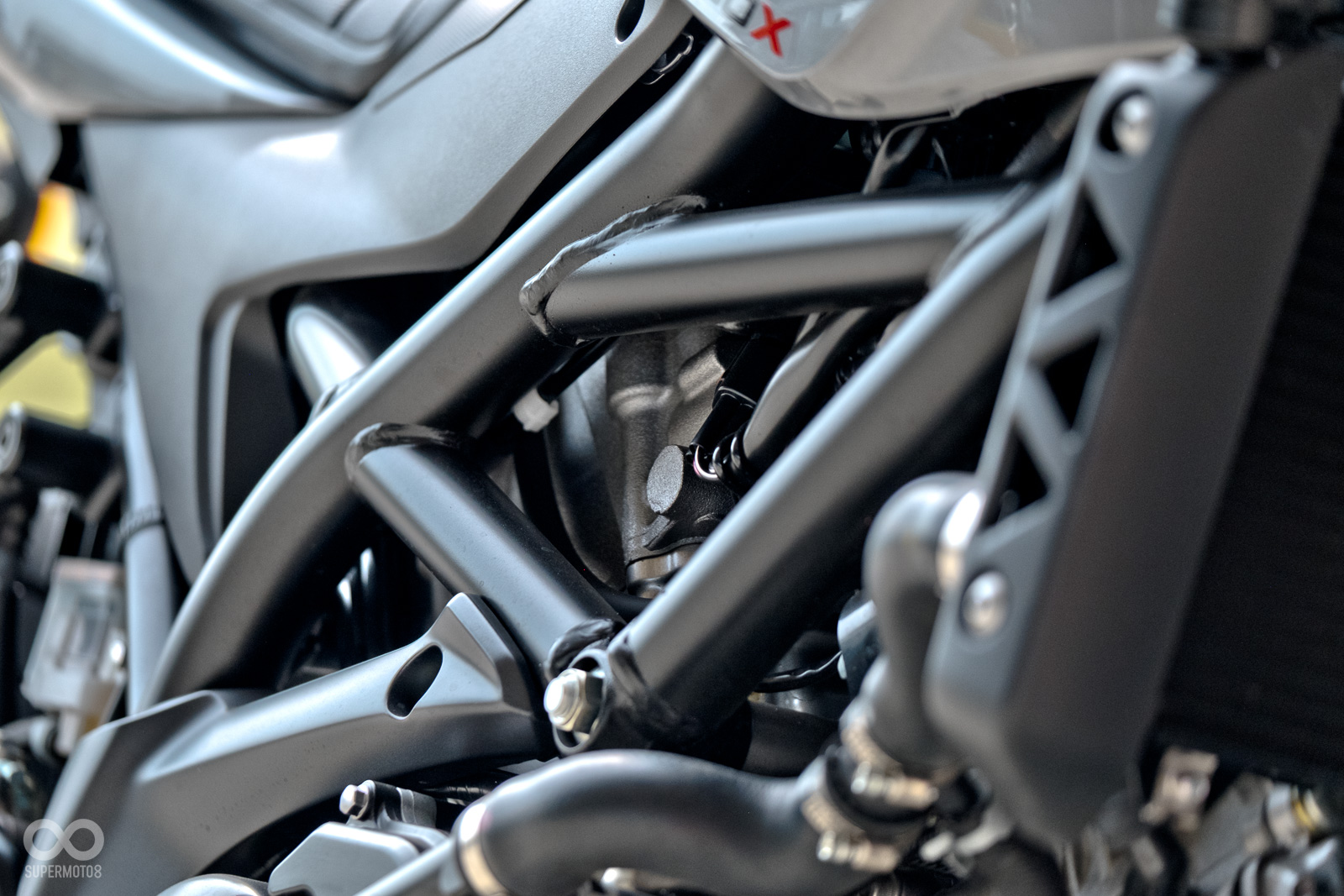 相當具有風味的編織式車架設計