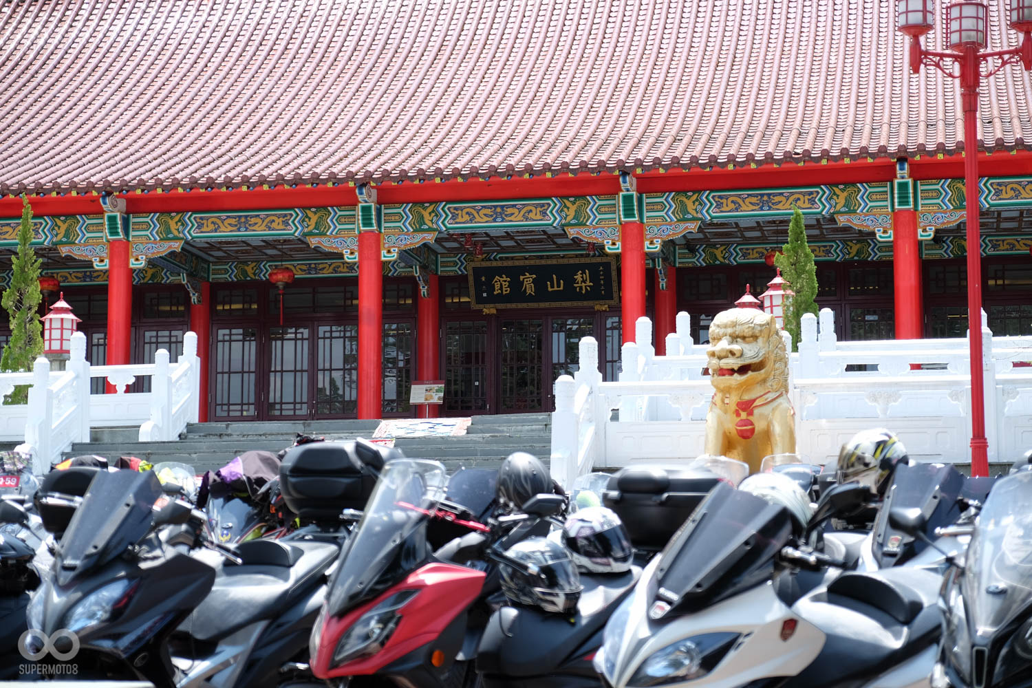 古色古香富麗堂皇的梨山賓館