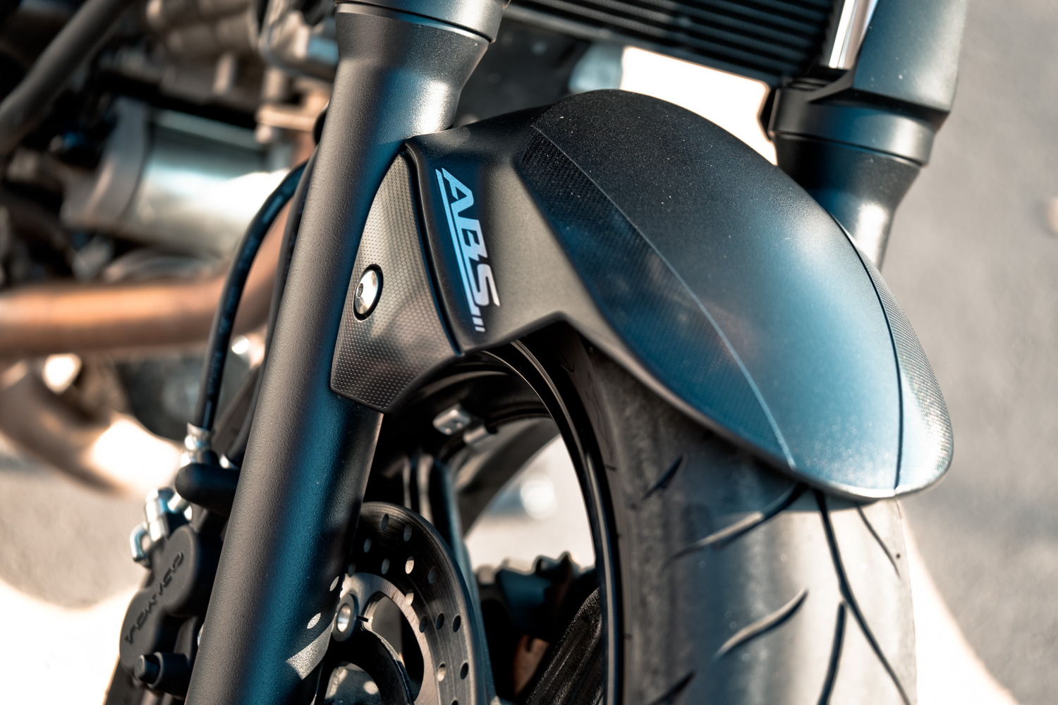 台灣引進的SV650皆為ABS車型