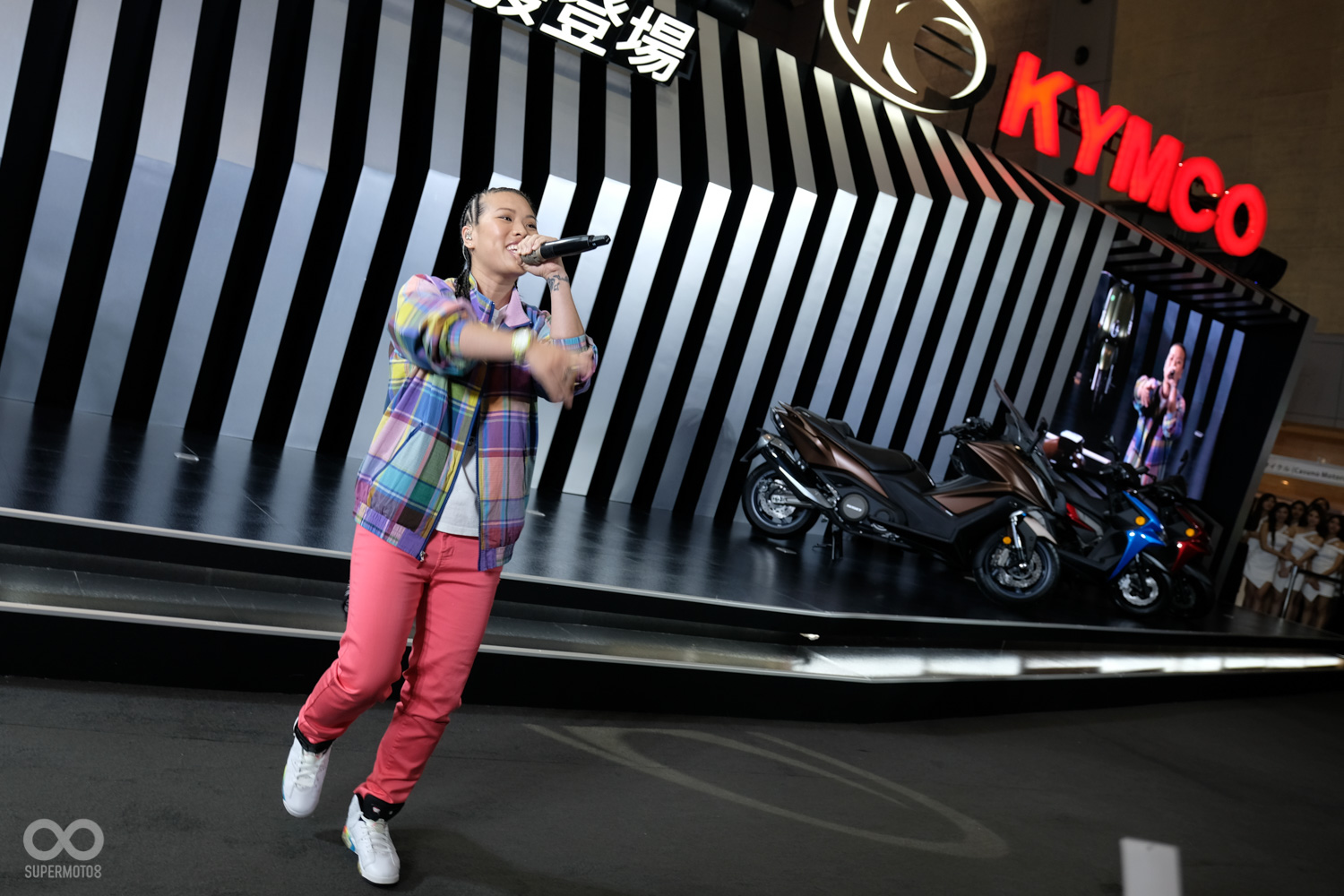 本屆金曲天后葛仲珊到場演唱,一首“皇后區的皇后”似乎也道出了KYMCO的心聲