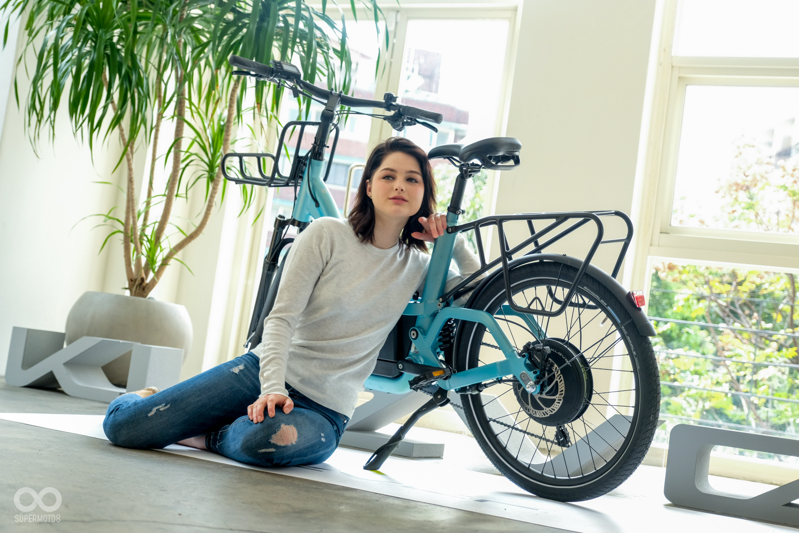 後避震器位置相當隱密