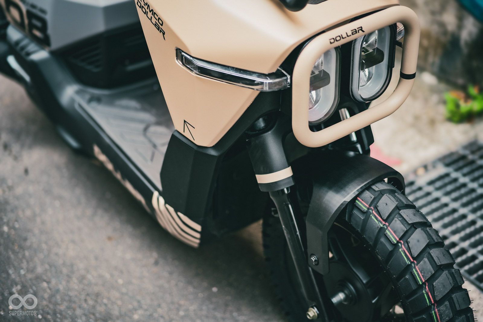 自製前燈框、前土除、前貨架