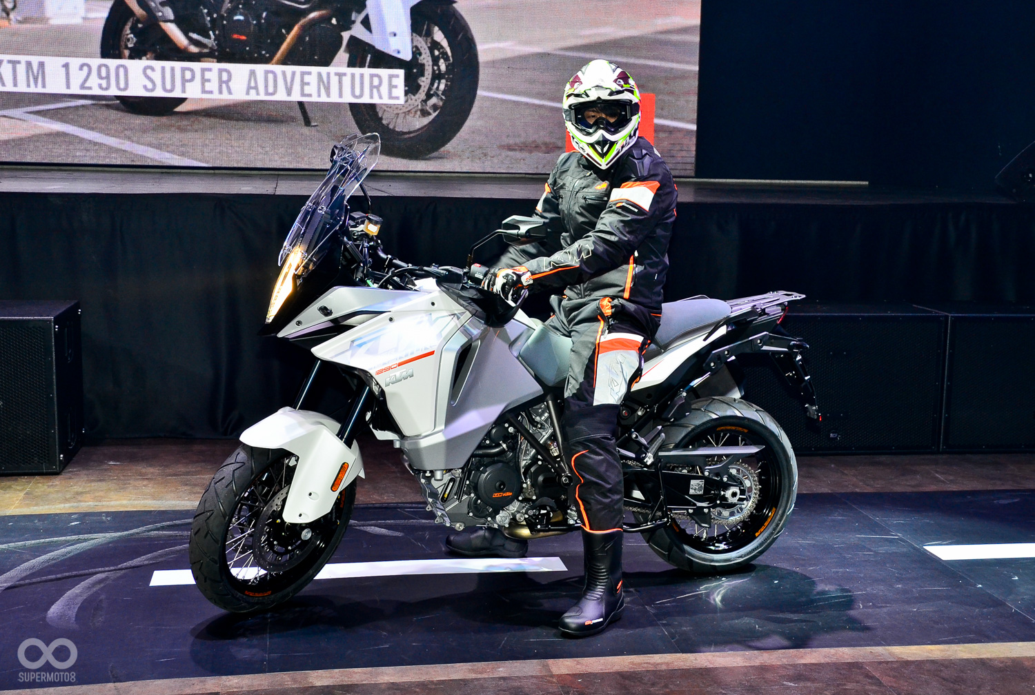 1290 Super Adventure全地形休旅車，是為重度休旅玩家量身打造的移動載具
