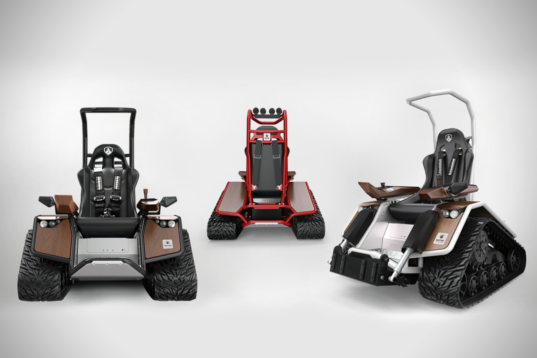 三種款式分別為左側的道路版,中間的越野版以及右側的工作車