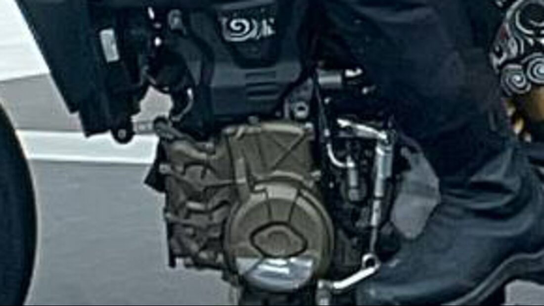 被捕捉的滑胎車明顯搭載一顆單缸引擎