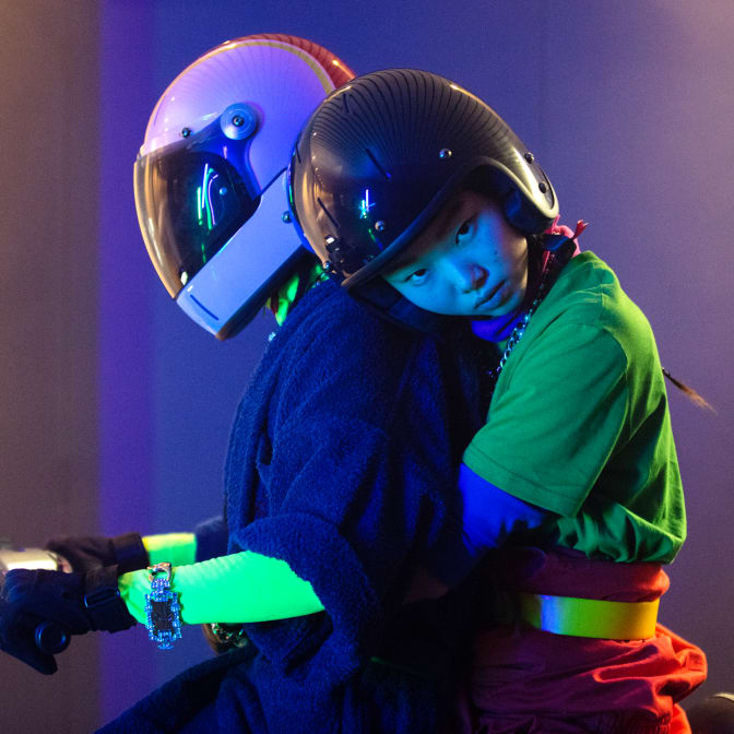 CHANEL – PHARRELL宣傳片以街頭風格為主，大幅導入機車至影片內容中