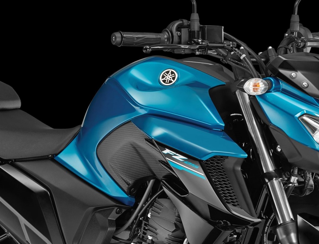 氣霸以及油箱線條設計的相當立體