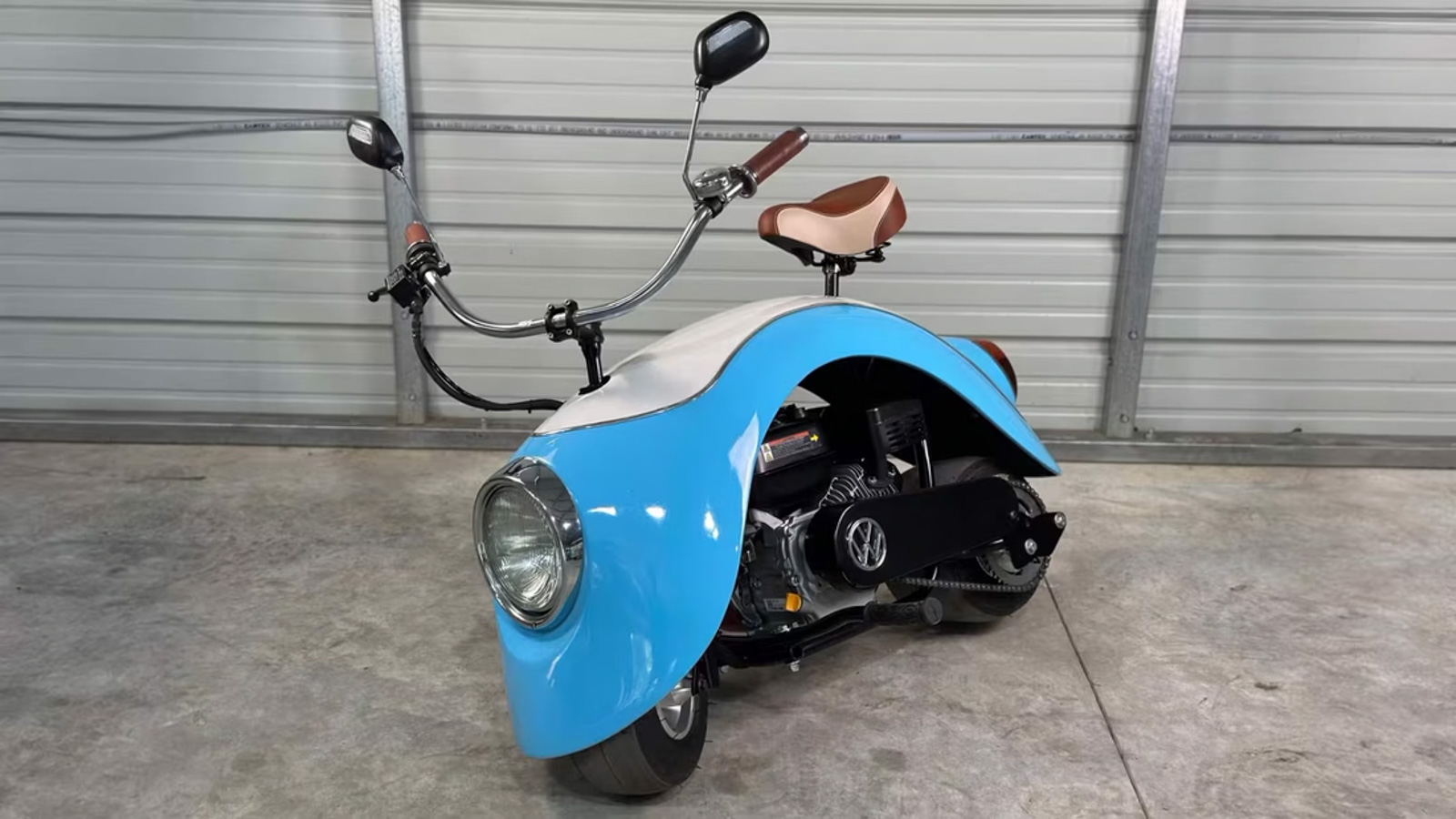 車殼使用輕量又耐用的玻璃纖維製造