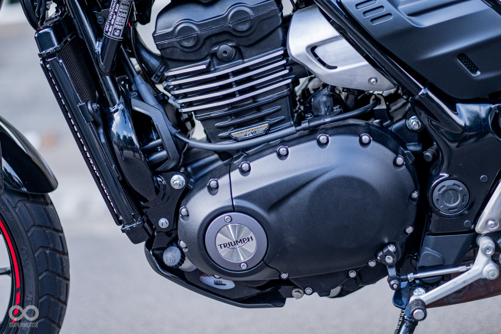 這次在車架部分的焊點細節,明顯比起Speed 400與Scrambler 400 X更為細膩