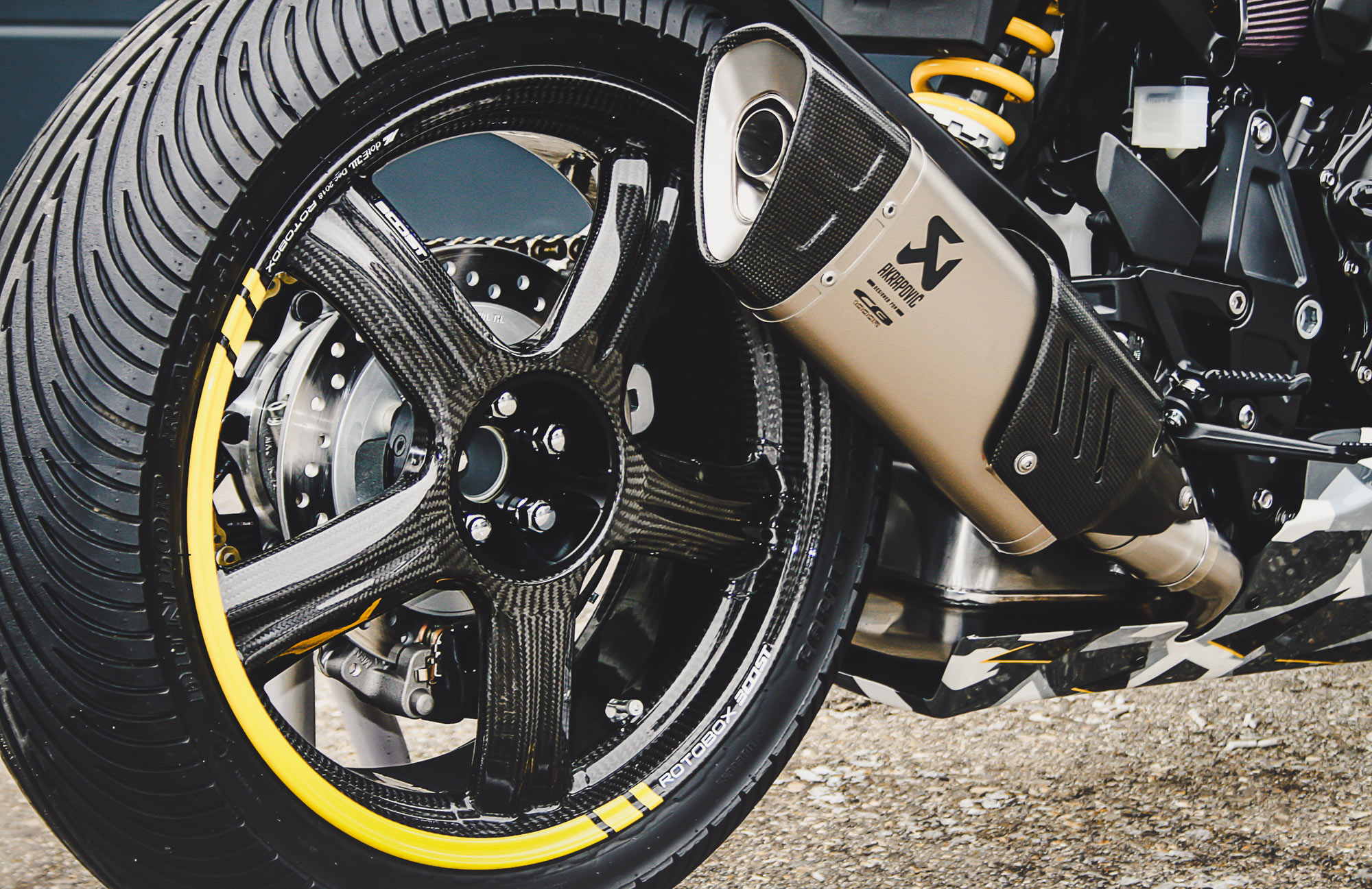 RotoBox的訂製款碳纖維輪圈