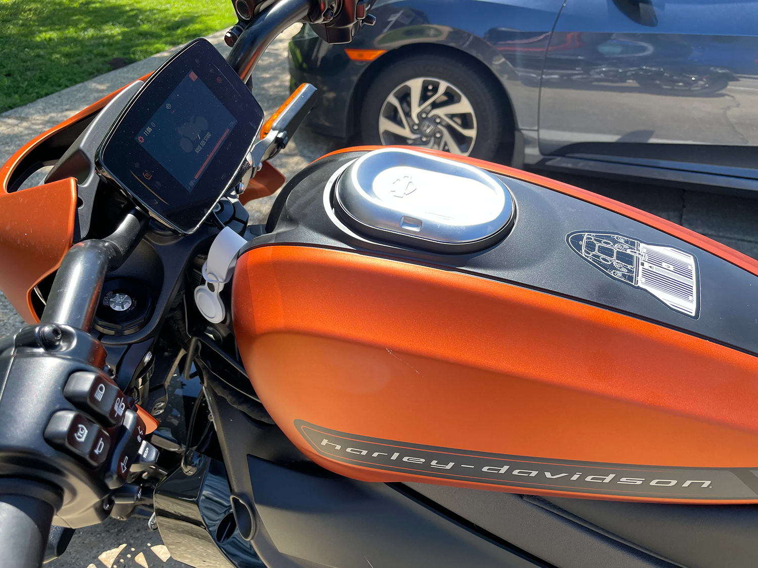 不少車主也都把AirTag掛在鑰匙上