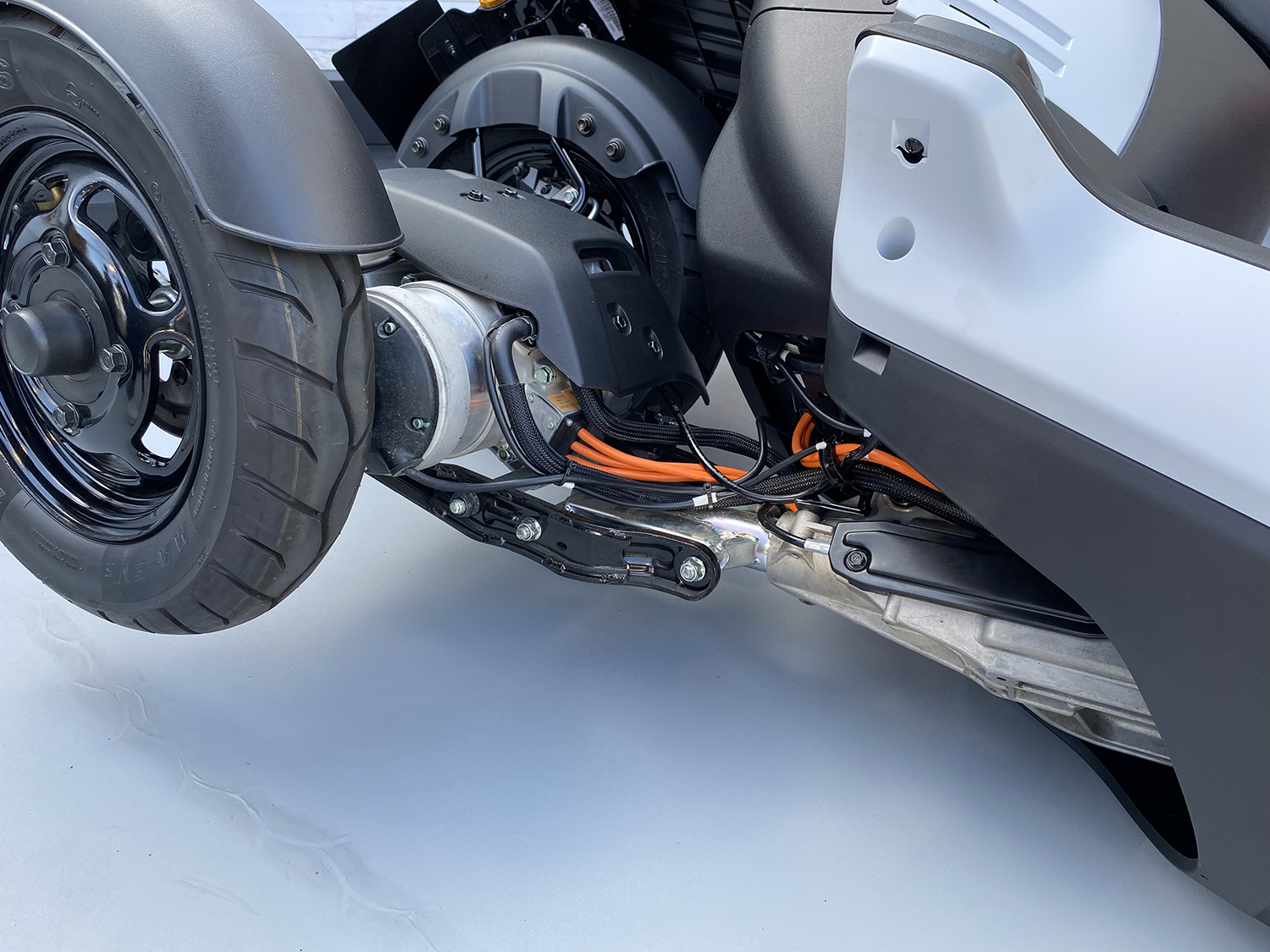 後懸吊的特殊設計