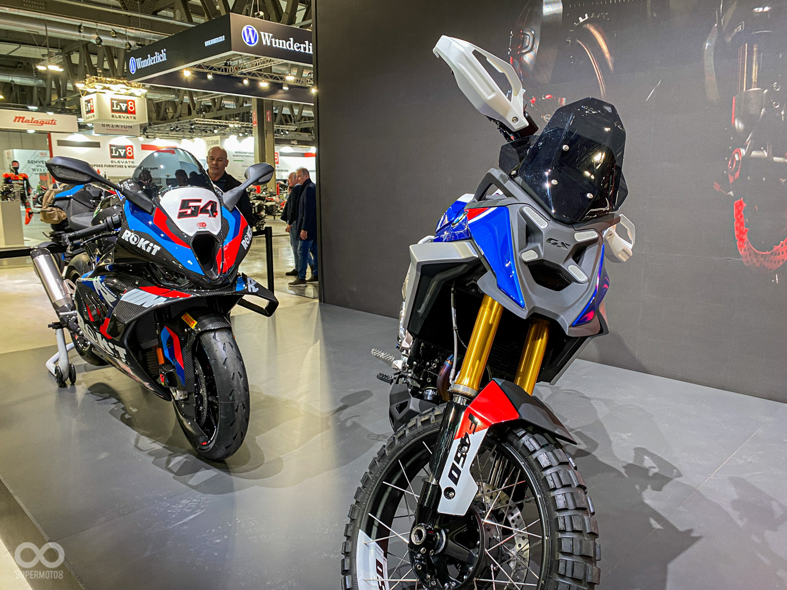 這應該可以看出這台中量級ADV有多大台...