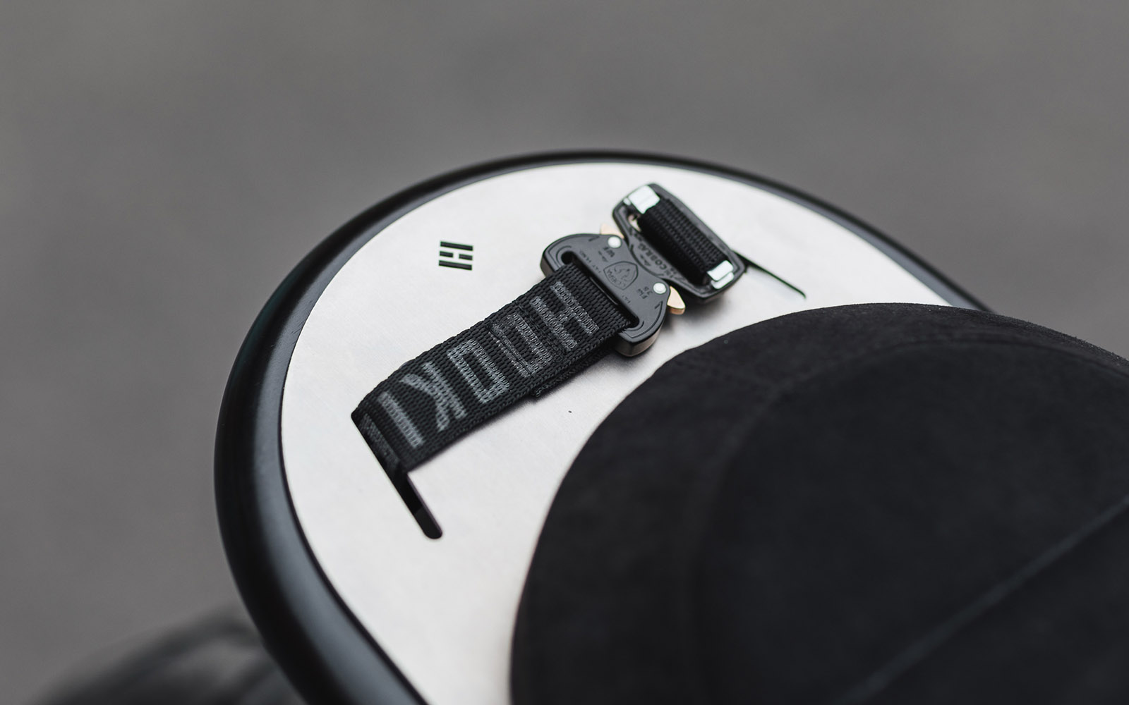 車尾的小貨架設計是筆者最喜歡的部份