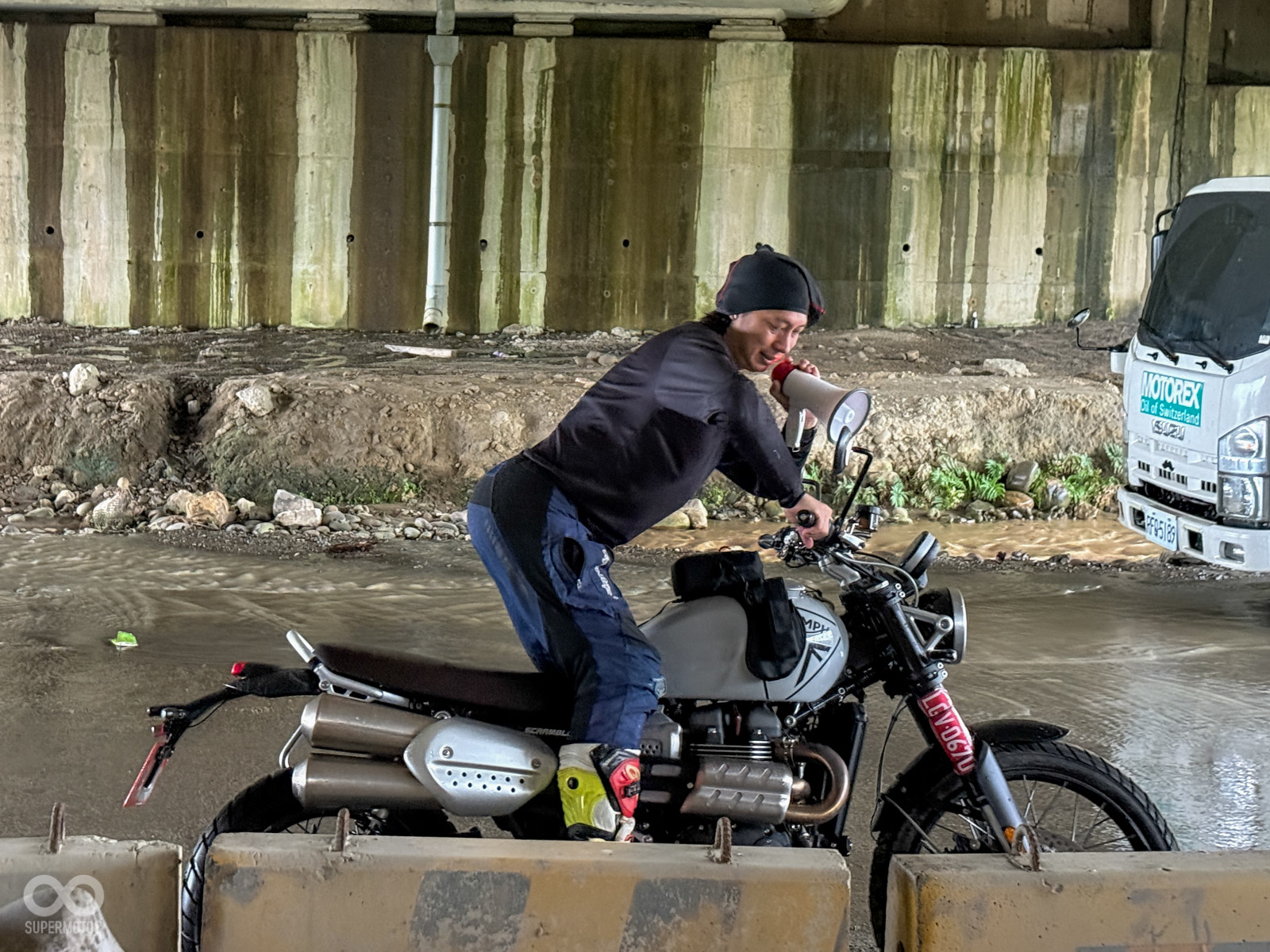 你知道怎麼騎越野車嗎？從騎乘姿勢開始學起！