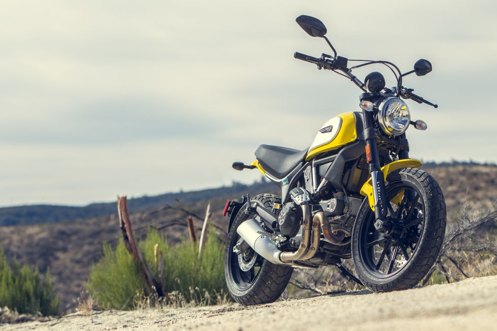 2015年上市的Scrambler 讓DUCATI 全球銷量首次突破五萬大關,以年輕人為主的副品牌策略十分奏效