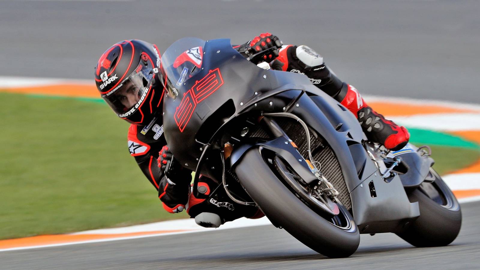 Lorenzo在HONDA的經驗還不夠