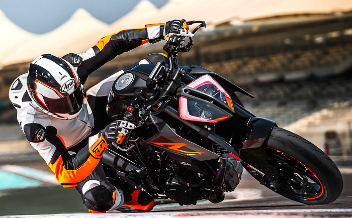 四缸車又如何？最強雙缸街車非Super Duke莫屬！