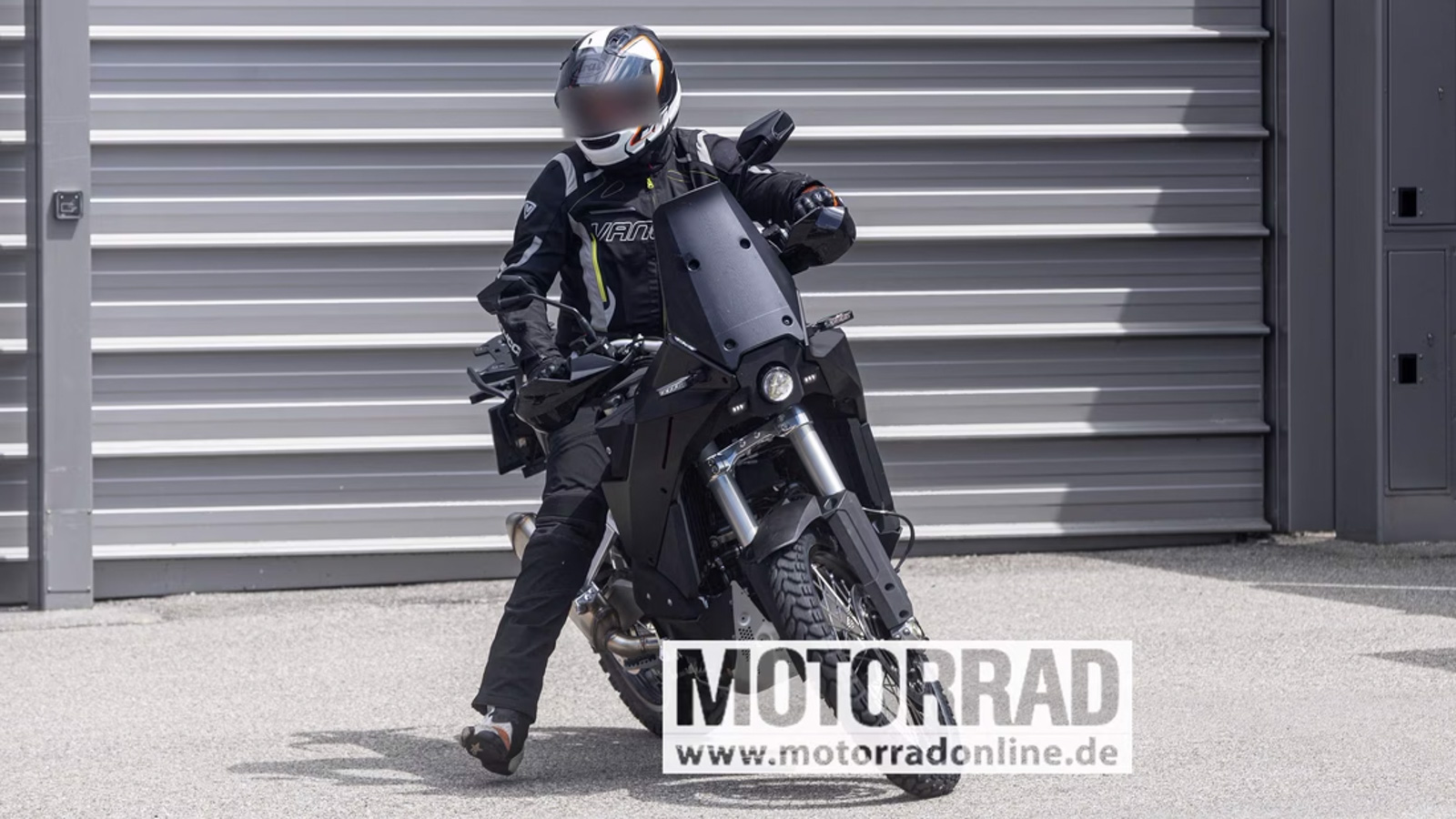 德國媒體捕捉到 KTM 990 Adventure 的測試車間諜照