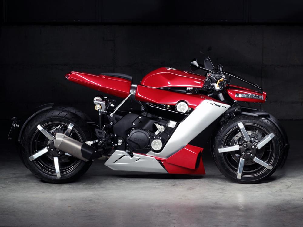 動力使用YAMAHA R1的直列四缸引擎，整體車重應該比起先前的V8引擎車款下降不少！