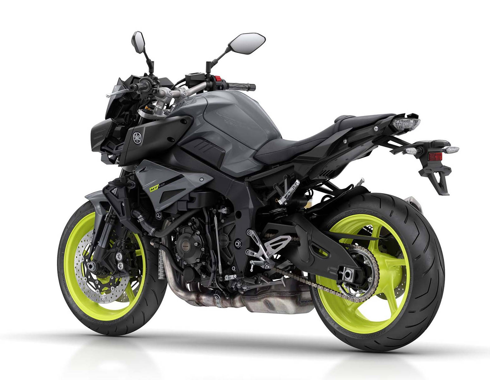 尾燈延續MT09的條狀LED設計