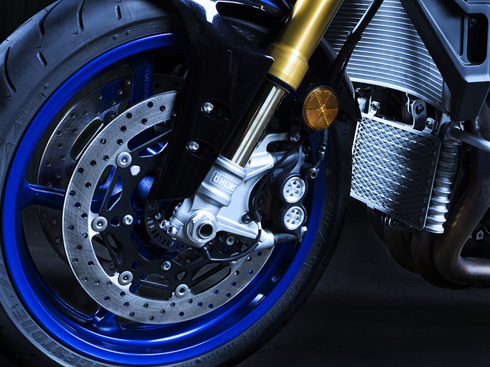 MT-10 SP裝備R1M所擁有的Ohlins Electronic Racing Suspension電子懸吊系統