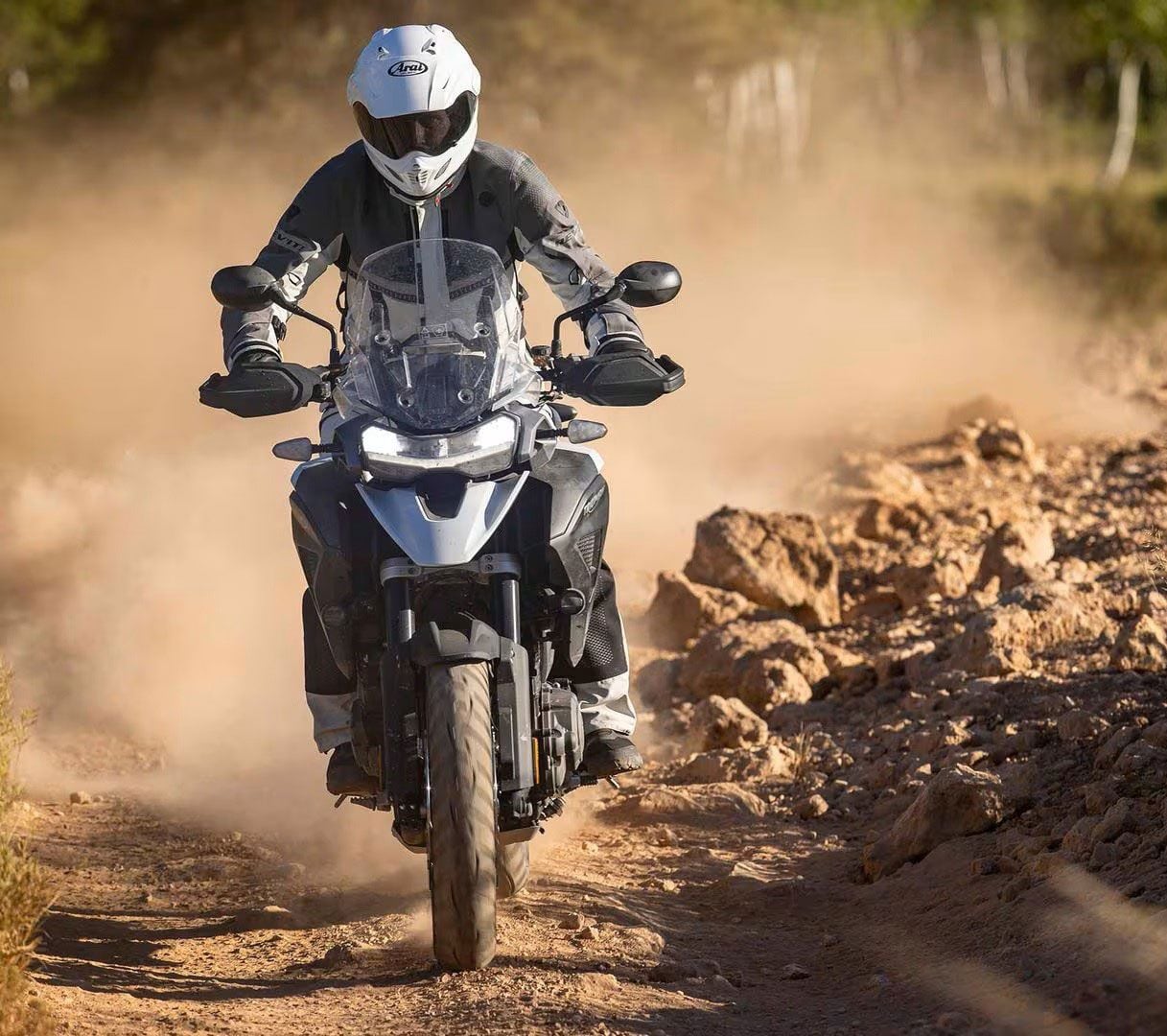 目前市場上的主流公升級ADVENTURE車型都在參賽名單之中