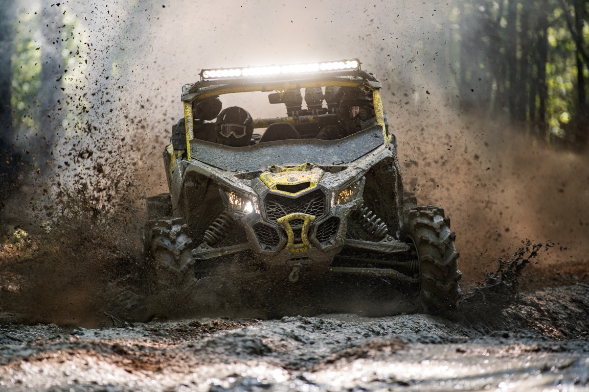 Can-Am MAVERICK X3 X MR TURBO R標準版的北美售價落在25,999美金,大約是台幣78萬