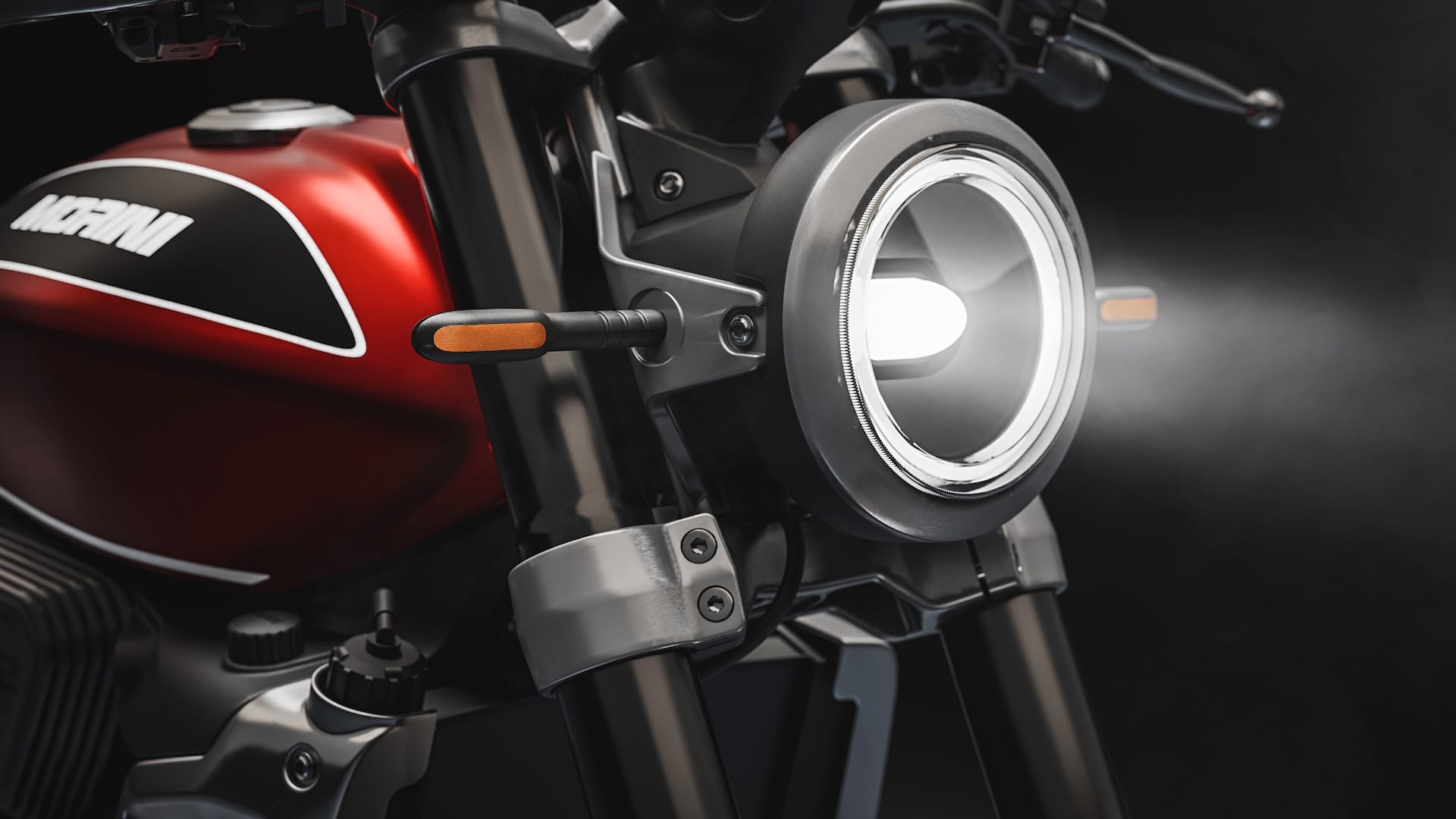 結合現代與復古的線條,可以說是車壇萬年不敗的經典